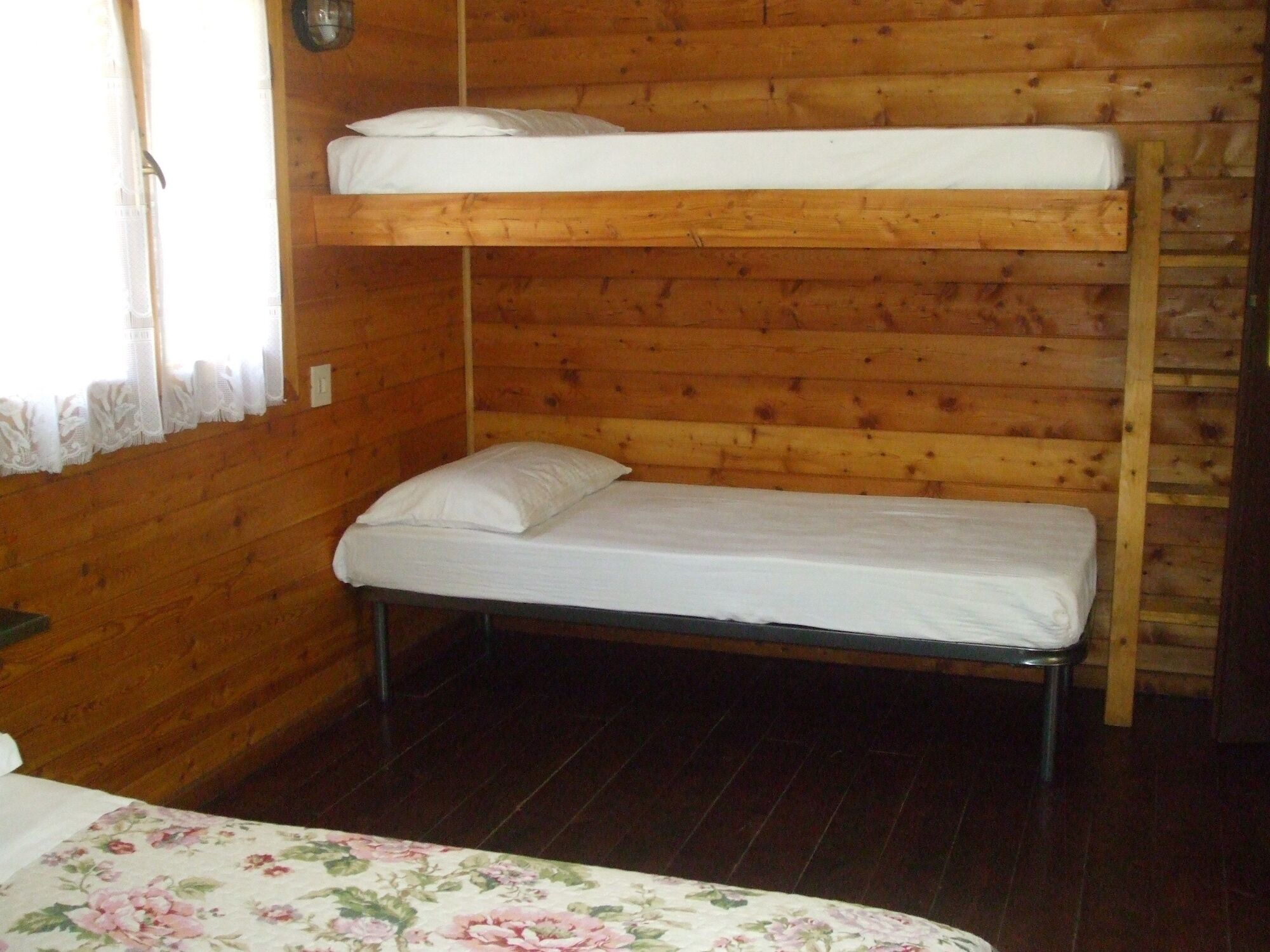 Camping Azzurro Bracciano  Ngoại thất bức ảnh